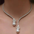 Elegant and radiant necklace with sterling silver pearls
