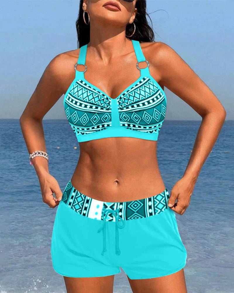 High-waisted bikini with geometric pattern