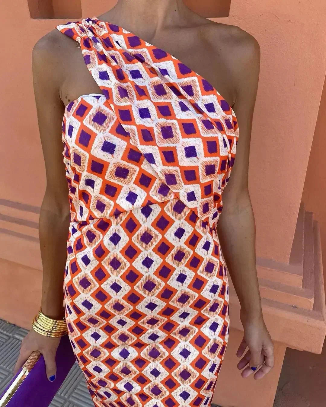 Irmgardi | Elegant dress with one shoulder