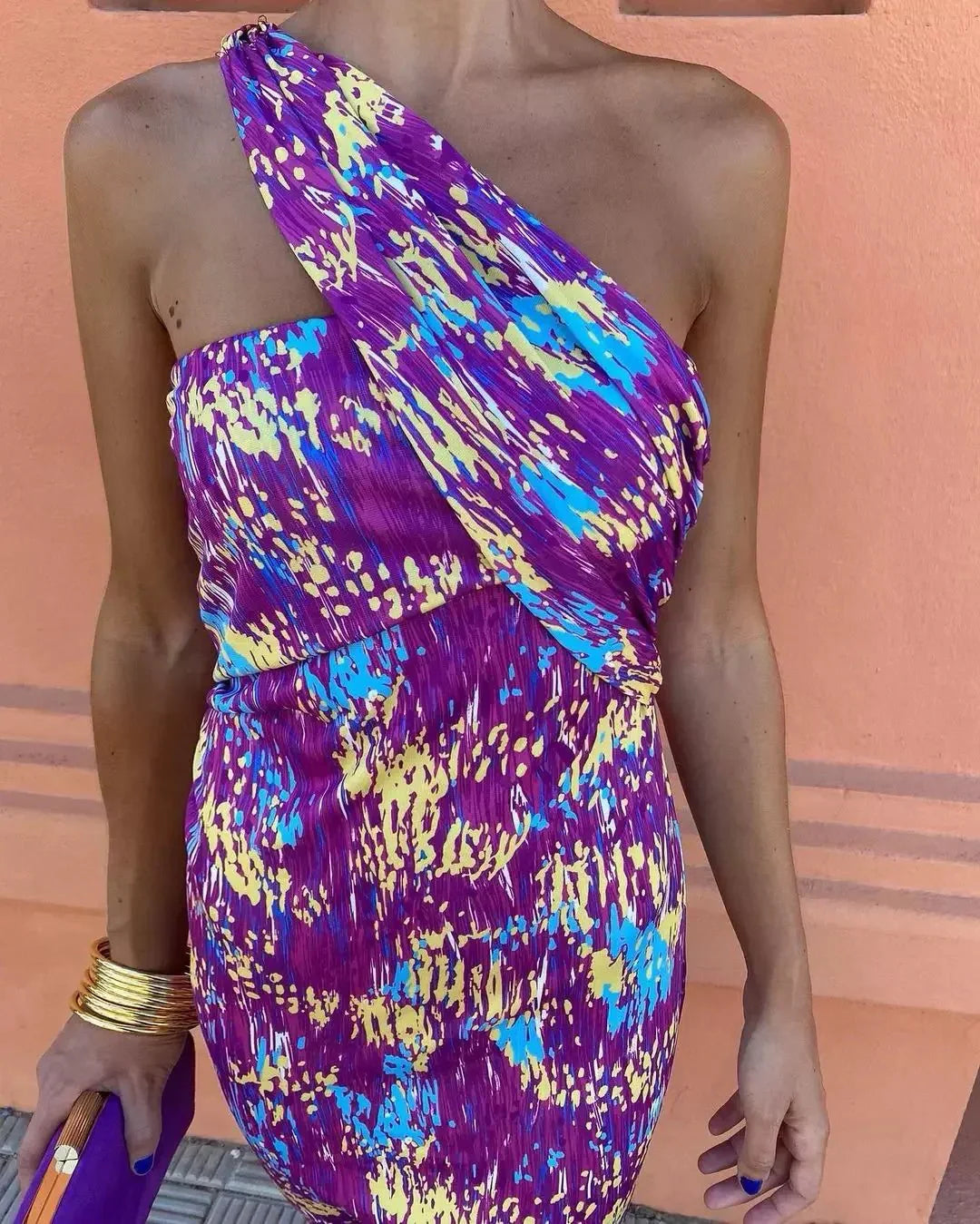 Irmgardi | Elegant dress with one shoulder