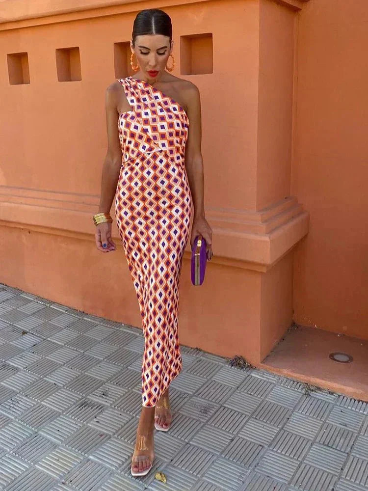 Irmgardi | Elegant dress with one shoulder
